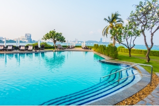 swimmingpool